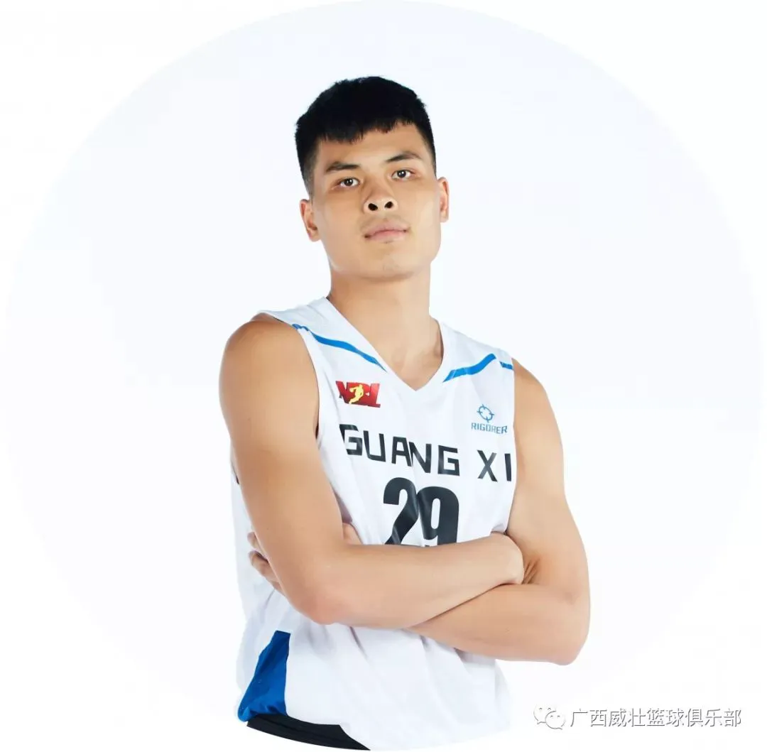 如何通过力量训练改善篮球运动员的速度和敏捷性?_0